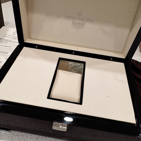 Patek Philippe watch box replacement - Picture 5 of 5